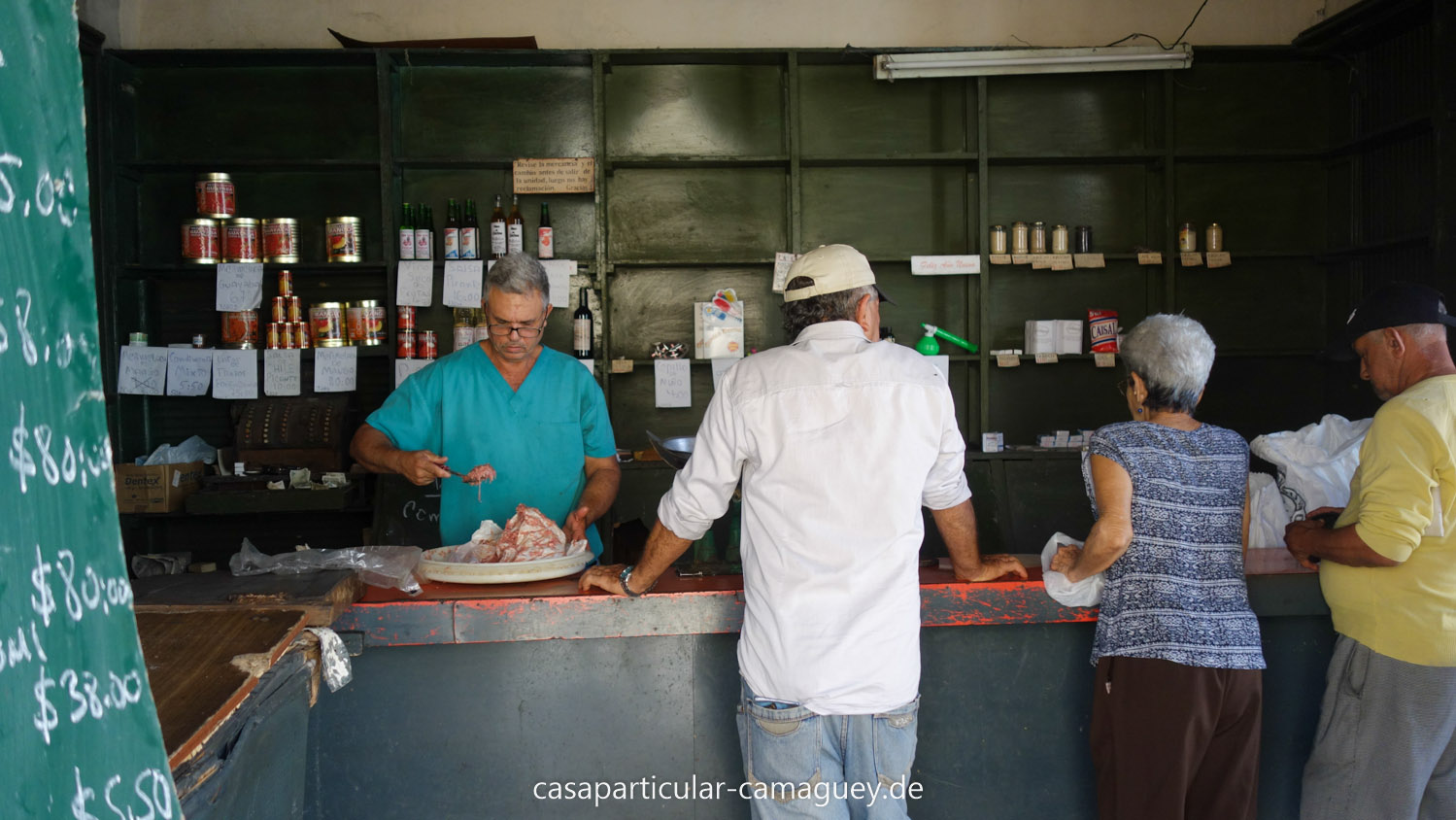 Bei einer Reise durch Kuba sieht man öfters solche landestypischen Verkaufsstellen